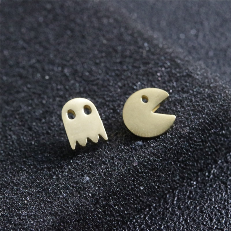 Black Star Ghost Spike Stud Earring